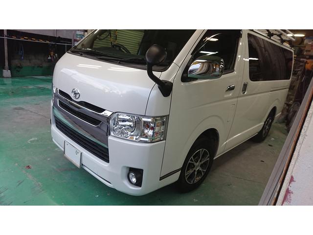 トヨタ　ハイエース　HIACE KDH201 フロント部　 部品交換　ミラー交換　直し　事故　保険　修理　岸和田市