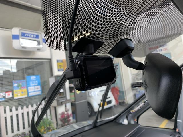 トヨタ　ヴォクシー　前後ドライブレコーダー・バックカメラ取付け。