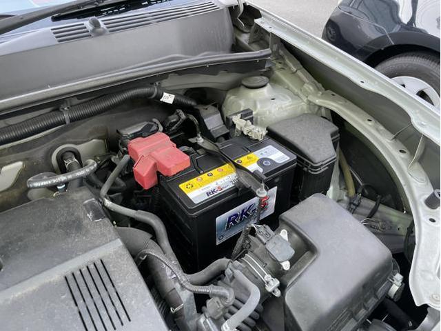 トヨタ　プロボックス　エンジンオイル・バッテリー交換