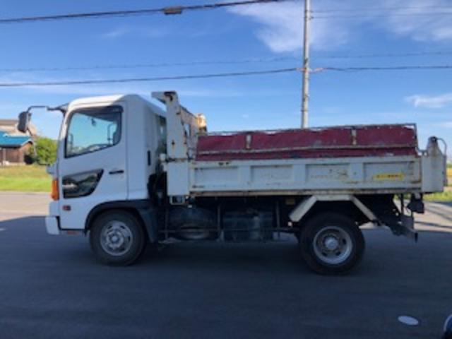 日野　レンジャー　ダンプ　コボレーンシート・リヤフェンダー交換