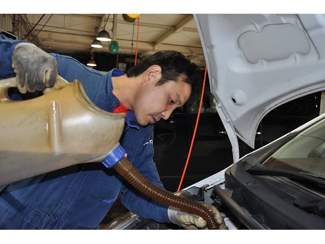 経験豊富なスタッフがお車の状態を最適に保ちます。