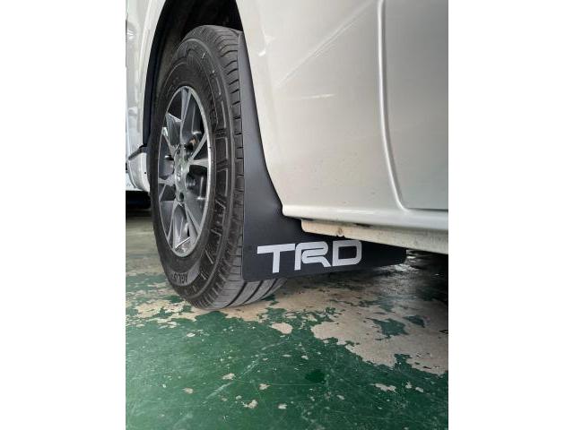 ハイエース TRD マッドフラップ