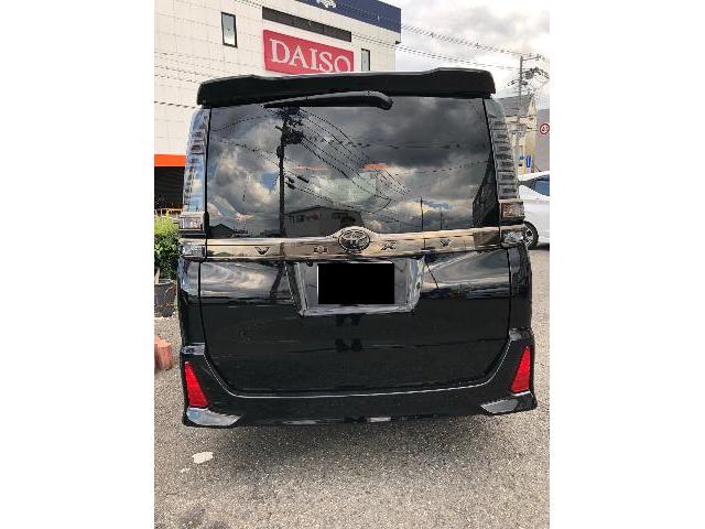 トヨタ  ヴォクシー  スモークペイント