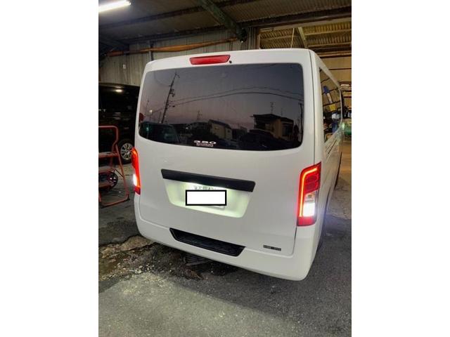 NV350キャラバン　ＬＥＤバックランプ