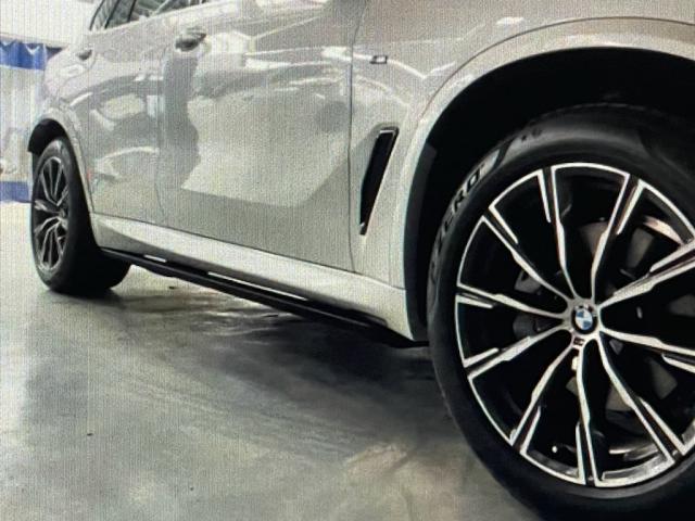 BMW　X5　電動ステップ