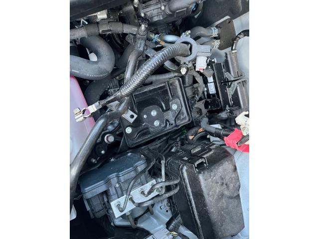 ダイハツ　キャスト　バッテリー