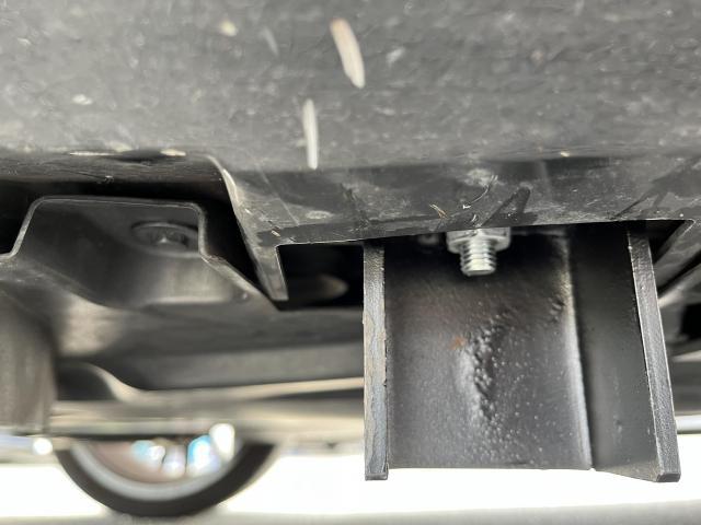 BMW  X6
電動サイドステップ