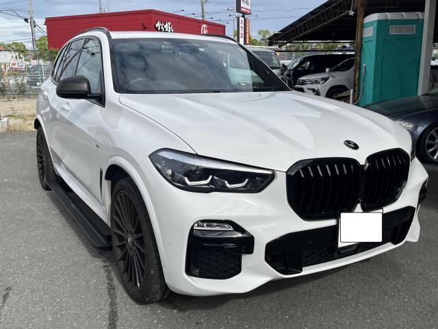 BMW  X5
電動サイドステップ　取付