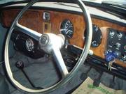 レトロな車、外車や農機具！整備承ります！