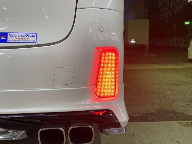 大阪・寝屋川市より 3BA-AGH30W トヨタ ヴェルファイア　社外リフレクター
LED取付　LEDパーツ持込み取付　四條畷・東大阪・枚方・大東・門真・交野・守口