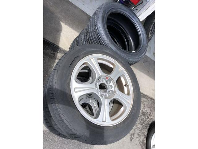 大阪・東大阪より 平成12年 GF-PC24 日産 セレナ タイヤ交換 
タイヤ持込み交換 入替・バランス調整・廃タイヤ処分 カーショップGRES(グレス)