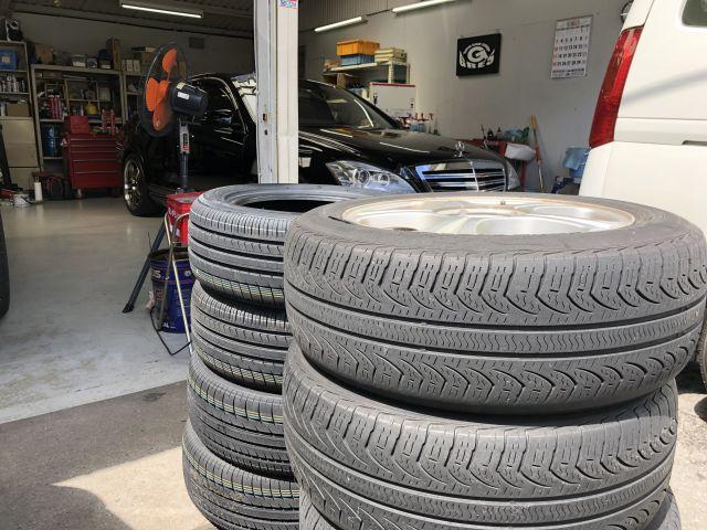 大阪・東大阪より 平成12年 GF-PC24 日産 セレナ タイヤ交換 
タイヤ持込み交換 入替・バランス調整・廃タイヤ処分 カーショップGRES(グレス)
