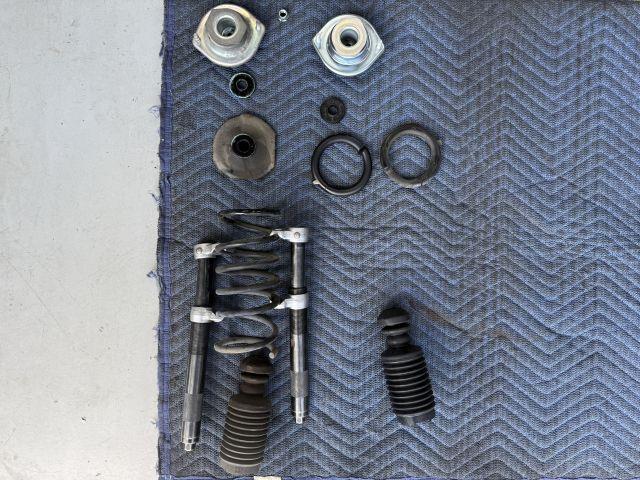 大阪府 高槻市より ダイハツ L175S ムーヴ フロントショックアッパーマウント交換
修理・整備　四條畷・寝屋川・枚方・交野・摂津・門真・大東・生駒・東大阪