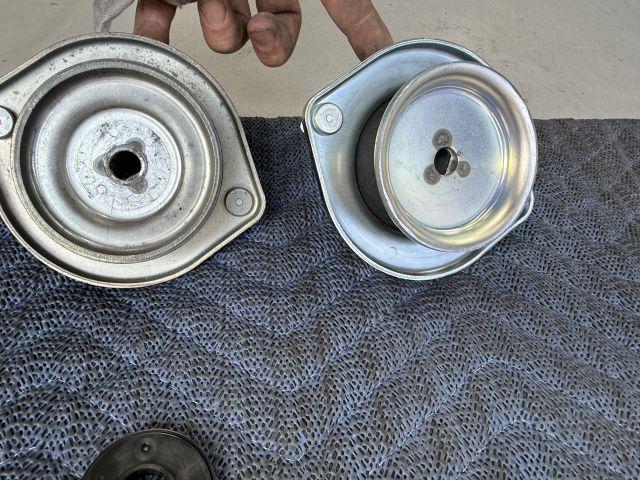 大阪府 高槻市より ダイハツ L175S ムーヴ フロントショックアッパーマウント交換
修理・整備　四條畷・寝屋川・枚方・交野・摂津・門真・大東・生駒・東大阪