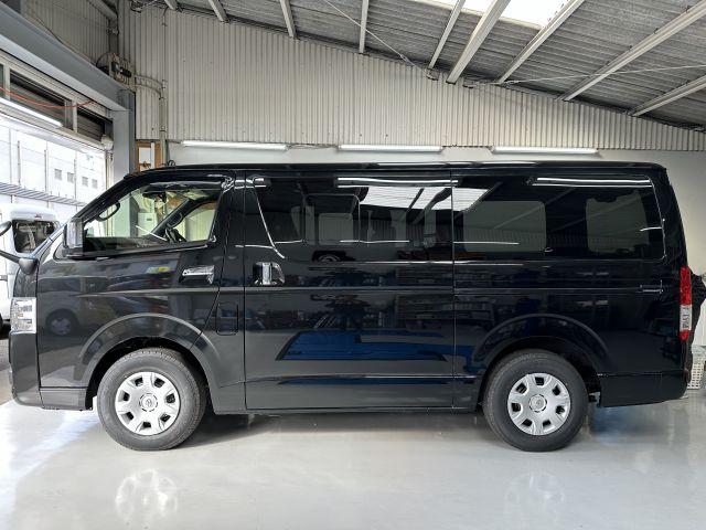 大阪市 鶴見区より トヨタ GDH201V ハイエース 自動車フィルム貼り・カーフィルム施工
四條畷・守口・門真・大東・寝屋川・摂津・高槻・枚方・交野・生駒・東大阪