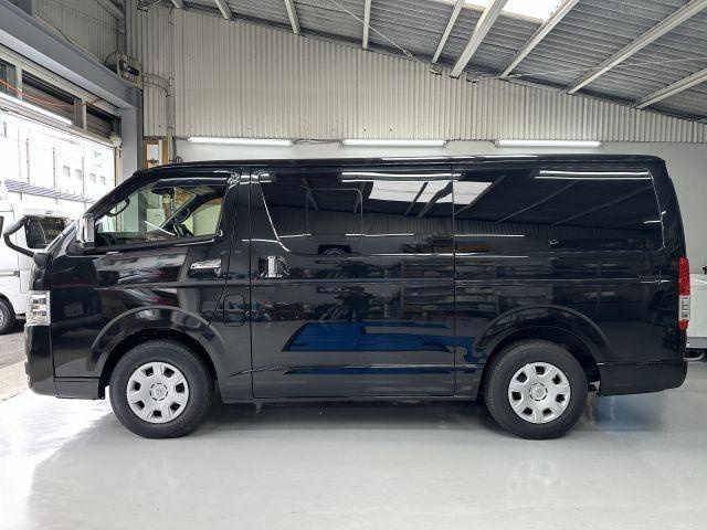 大阪市 鶴見区より トヨタ GDH201V ハイエース 自動車フィルム貼り・カーフィルム施工
四條畷・守口・門真・大東・寝屋川・摂津・高槻・枚方・交野・生駒・東大阪