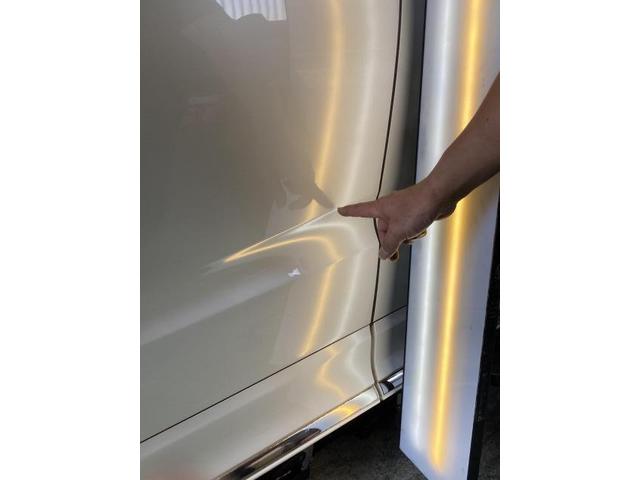 ホンダ　オデッセイ　ドア凹み修理