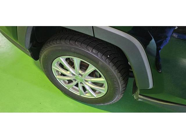 トヨタ・ＲＡＶ４　【タイヤはめかえ】