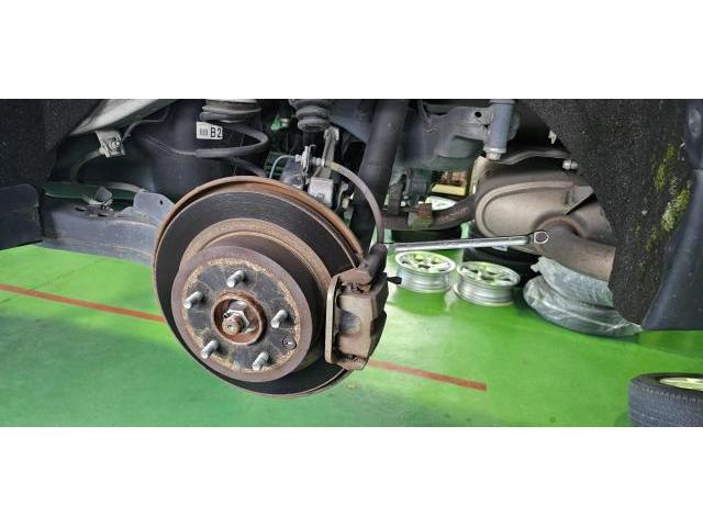 日産・エクストレイル　【タイヤ４本・リアブレーキパッド交換（持ち込み）】