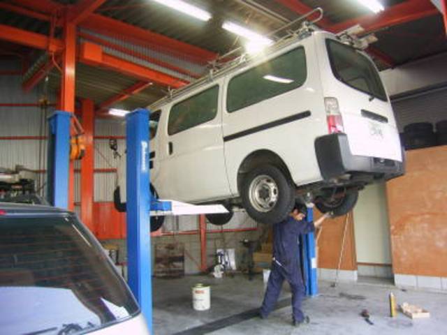 熟練のスタッフが、プロの技術を駆使し、キッチリ整備しております。