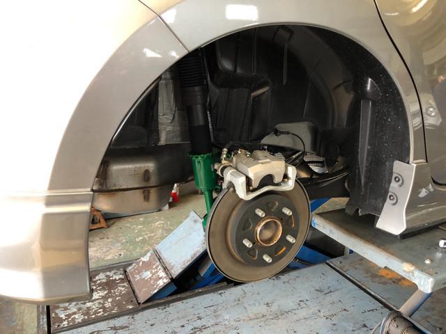 スイフトスポーツ　TEIN車高調取り付け　アライメント　タイヤ交換