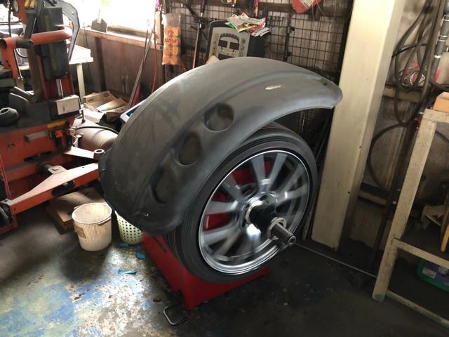 スイフトスポーツ　TEIN車高調取り付け　アライメント　タイヤ交換