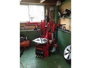 山田自動車　ハイエース専門店7