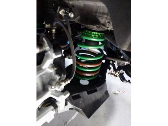 大阪府守口市のテクニカルオートです^^今回は、トヨタ ハリアーの車高調取り付け作業のご紹介です^^