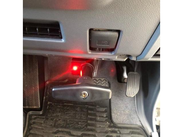 【トヨタランドクルーザー70】盗られたくないんです！ブレーキペダルロック取付！