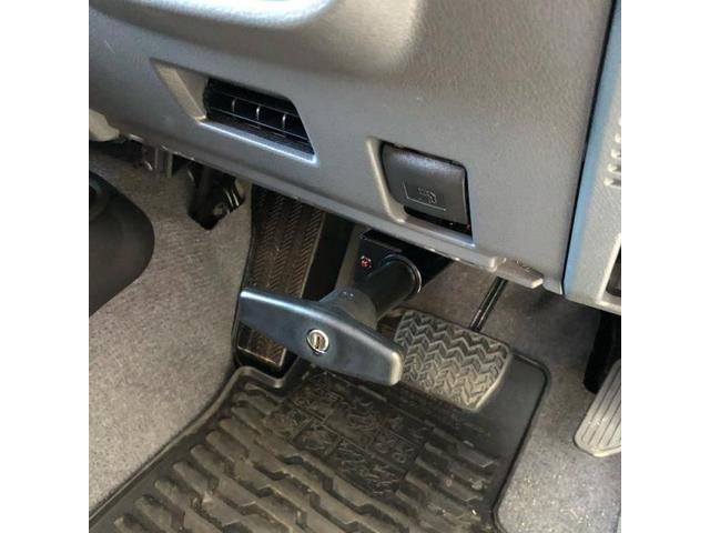 【トヨタランドクルーザー70】盗られたくないんです！ブレーキペダルロック取付！