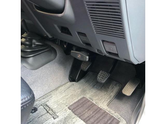 【トヨタランドクルーザー70】盗られたくないんです！ブレーキペダルロック取付！