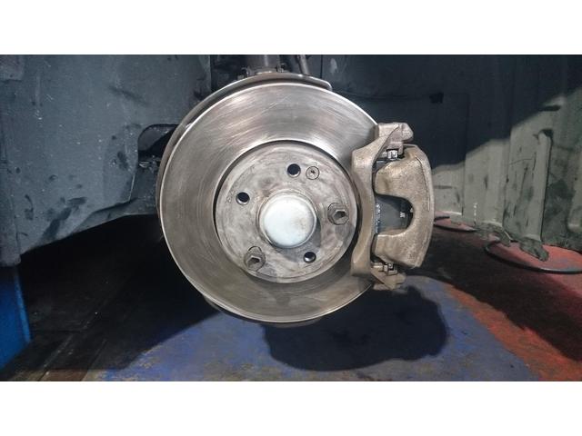 メルセデスベンツ　B180　W246　車検整備　　輸入車修理・板金塗装・車検整備　伊丹　尼崎　宝塚　川西　西宮　神戸　豊中　大阪 お客様歓迎！
当社お預かり車両すべてコロナ対策としてウィルス除菌施工の対策を行っています。