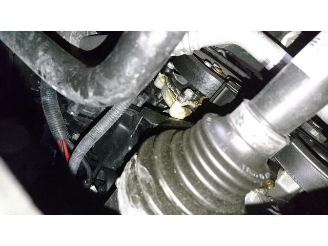 MINI クロスオーバー ZC16A R60 ウォーターポンプ他交換 輸入車 MINI クロスオーバー ZC16A R60 ウォーターポンプ他交換 輸入車