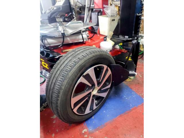 フリード GB5 185/65R15 タイヤネット購入 持込タイヤ交換 フリード GB5 185/65R15 タイヤネット購入 持込タイヤ交換