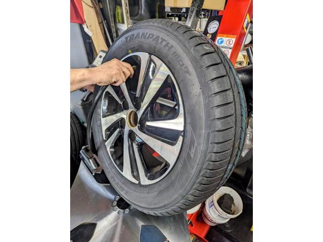 フリード　GB5　185/65R15　タイヤネット購入　持込タイヤ交換　タイヤ交換　車検整備　　輸入車修理・板金塗装・車検整備　伊丹市　尼崎市　宝塚市　川西市　西宮市　神戸市　豊中市　大阪　お客様歓迎　代車無料