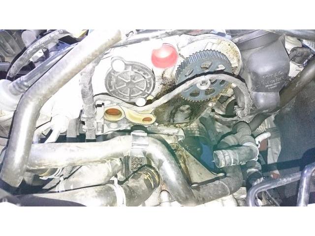 ポロ　６RCJZ　ウォーターポンプ交換　　タイヤネット購入　持込タイヤ交換　タイヤ交換　車検整備　　輸入車修理・板金塗装・車検整備　伊丹市　尼崎市　宝塚市　川西市　西宮市　神戸市　豊中市　大阪　お客様歓迎　代車無料