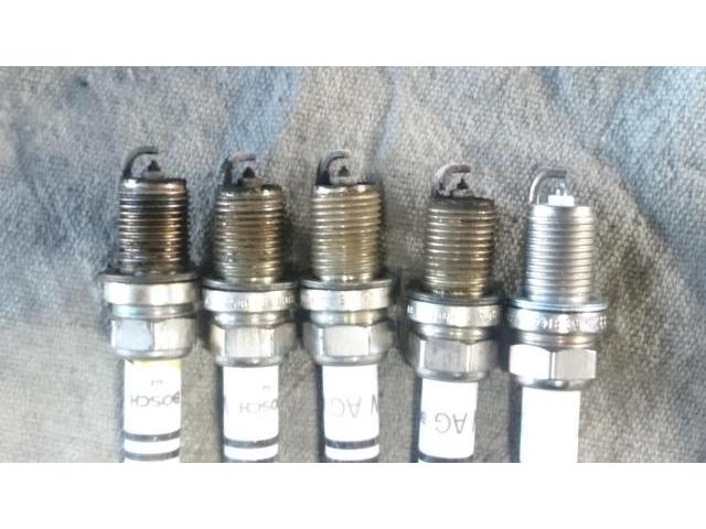 アウディ A5スポーツバック エンジン関連修理・整備  タイヤネット購入 持込タイヤ交換 タイヤ交換 車検整備  輸入車修理・板金塗装・車検整備 伊丹市 尼崎市 宝塚市 川西市 西宮市 神戸市 豊中市 大阪 お客様歓迎 代車無料