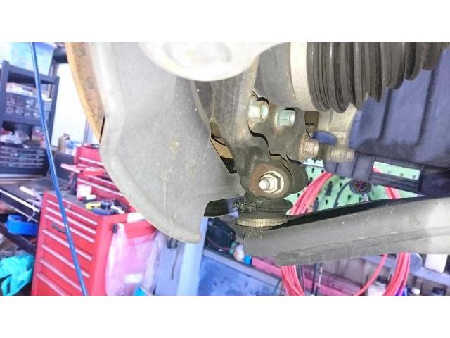 マツダ アクセラスポーツ サスペンション・足回り修理・整備  タイヤネット購入 持込タイヤ交換 タイヤ交換 車検整備  輸入車修理・板金塗装・車検整備 伊丹市 尼崎市 宝塚市 川西市 西宮市 神戸市 豊中市 大阪 お客様歓迎 代車無料