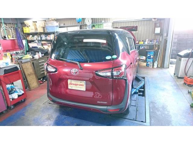 トヨタ　シエンタ　NSP170G　車検整備　　タイヤネット購入　持込タイヤ交換　タイヤ交換　車検整備　　輸入車修理・板金塗装・車検整備　伊丹市　尼崎市　宝塚市　川西市　西宮市　神戸市　豊中市　大阪　お客様歓迎　代車無料