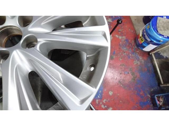 アルファード　DBA-AGH30W　235/50R18　タイヤネット購入　持込タイヤ交換　タイヤ交換　車検整備　　輸入車修理・板金塗装・車検整備　伊丹市　尼崎市　宝塚市　川西市　西宮市　神戸市　豊中市　大阪　お客様歓迎　代車無料