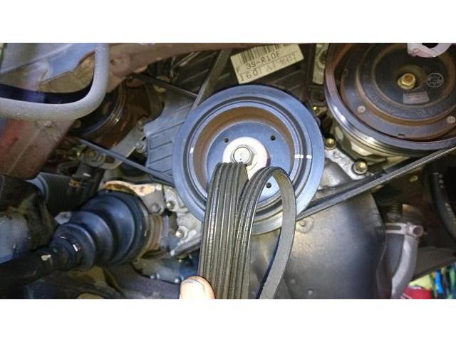 トヨタ　ＲＡＶ４ Ｌ　車検　　タイヤネット購入　持込タイヤ交換　タイヤ交換　車検整備　　輸入車修理・板金塗装・車検整備　伊丹市　尼崎市　宝塚市　川西市　西宮市　神戸市　豊中市　大阪　お客様歓迎　代車無料