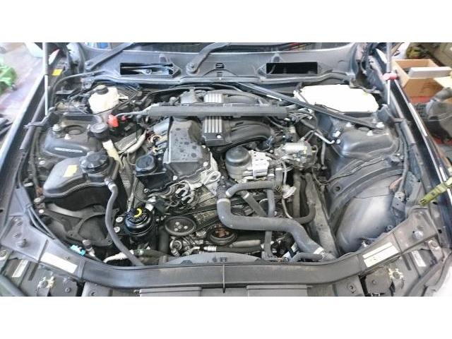 ＢＭＷ　３シリーズ　エンジン関連修理・整備　　タイヤネット購入　持込タイヤ交換　タイヤ交換　車検整備　　輸入車修理・板金塗装・車検整備　伊丹市　尼崎市　宝塚市　川西市　西宮市　神戸市　豊中市　大阪　お客様歓迎　代車無料