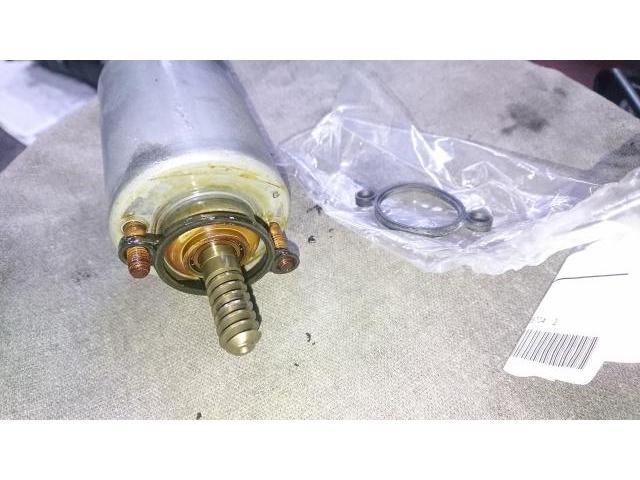 ＢＭＷ　３シリーズ　エンジン関連修理・整備　　タイヤネット購入　持込タイヤ交換　タイヤ交換　車検整備　　輸入車修理・板金塗装・車検整備　伊丹市　尼崎市　宝塚市　川西市　西宮市　神戸市　豊中市　大阪　お客様歓迎　代車無料