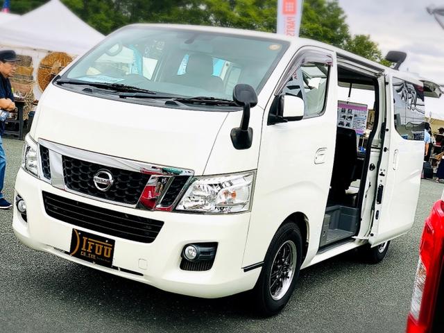 最終決算 キャラバン純正 ホワイト カスタムミラーエディション◇極美◇ タイヤ・ホイール