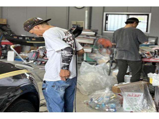 スバル　レガシィ　後ろタイヤ上（クォーター）キズ・へこみ直し　宝塚市カーコンビニ倶楽部