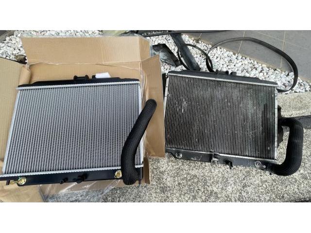 ＮＶ３５０キャラバンバン　メンテナンス・日常点検　整備　ラジエータ交換　ベルト交換　和泉市　ボディーショップ下平