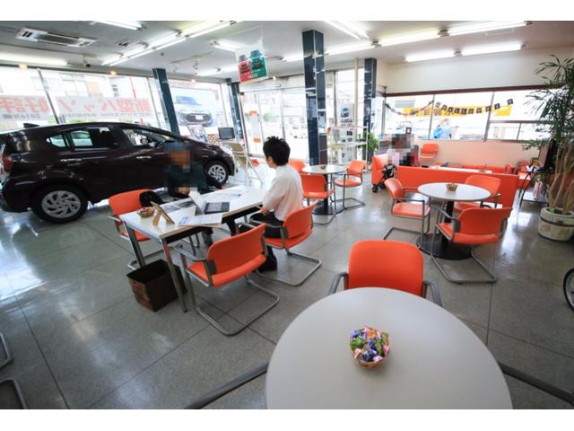 トヨタカローラ神戸(株)伊丹店(2枚目)