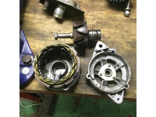 ダイナモ修理、ウォーターポンプ修理で入庫の初代ライフです！