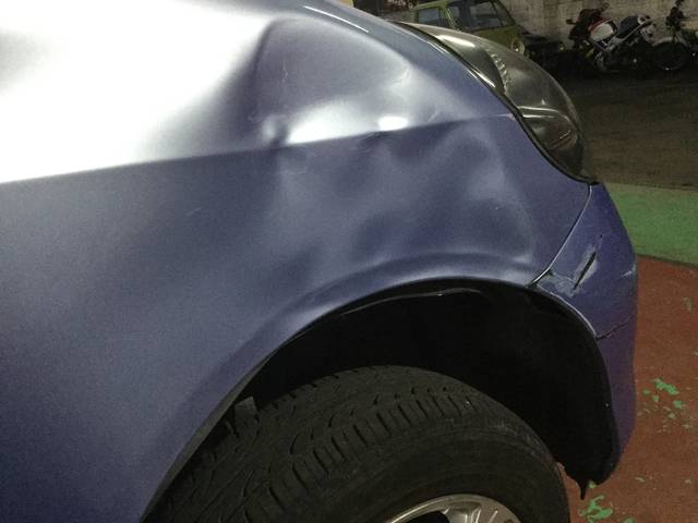 フェンダー交換のフィットです。