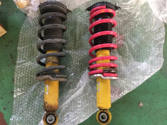 サス&ショック交換のB4
